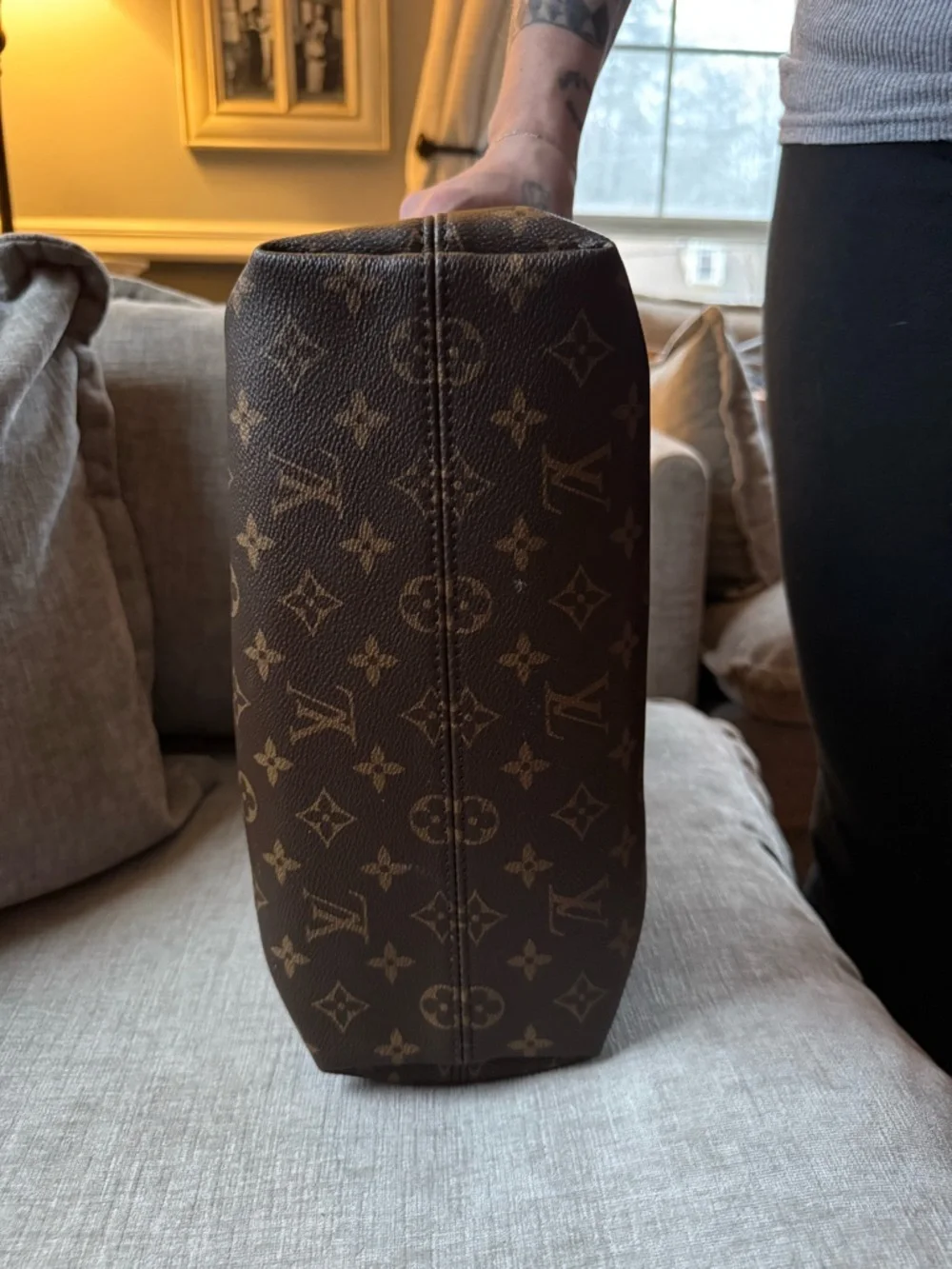 Louis Vuitton Graceful PM Monogram Bag – Used Once - Picture 8 of 12